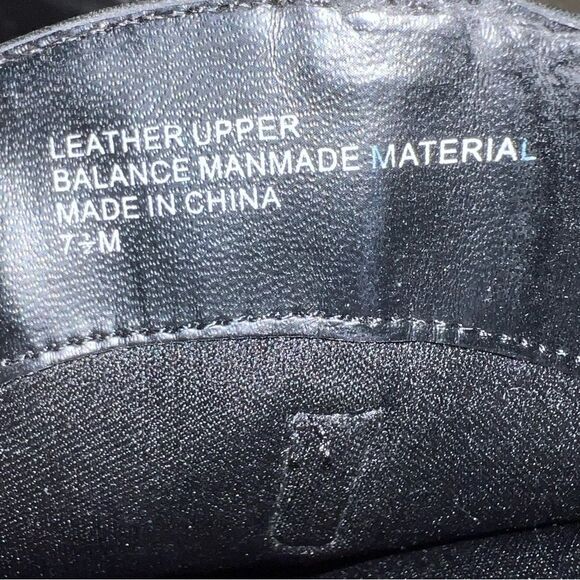 Cold water Creek black leather boots with rounded toes and low heel size 7.5 - Picture 10 of 11